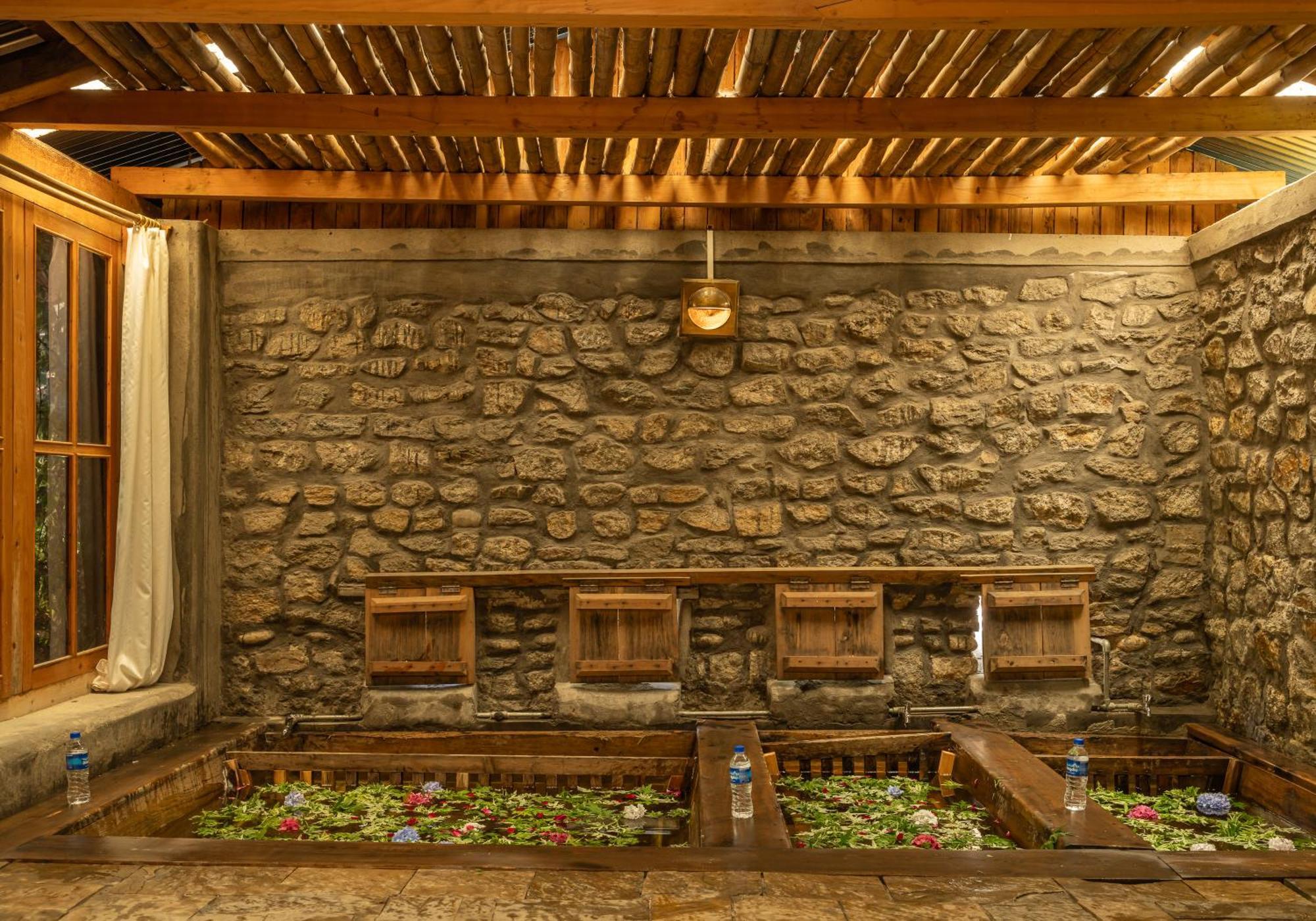 Tiger'S Nest Resort - Best Resort In פארו מראה חיצוני תמונה