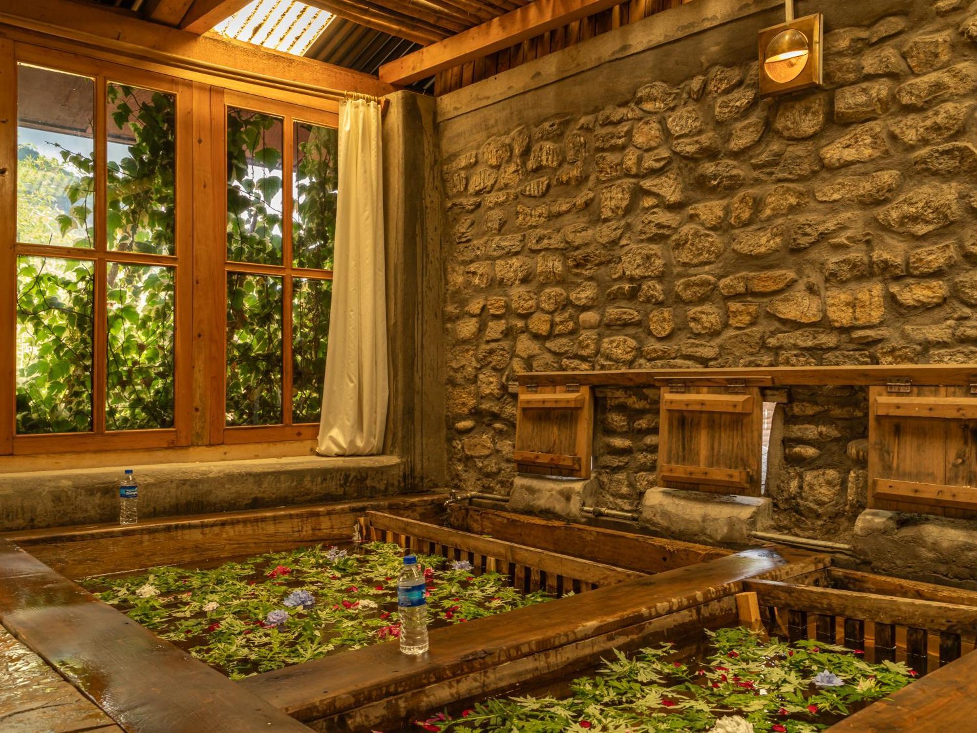 Tiger'S Nest Resort - Best Resort In פארו מראה חיצוני תמונה